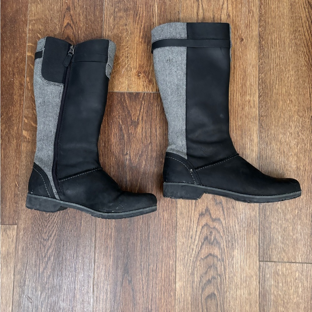 Eddie Bauer winter boots